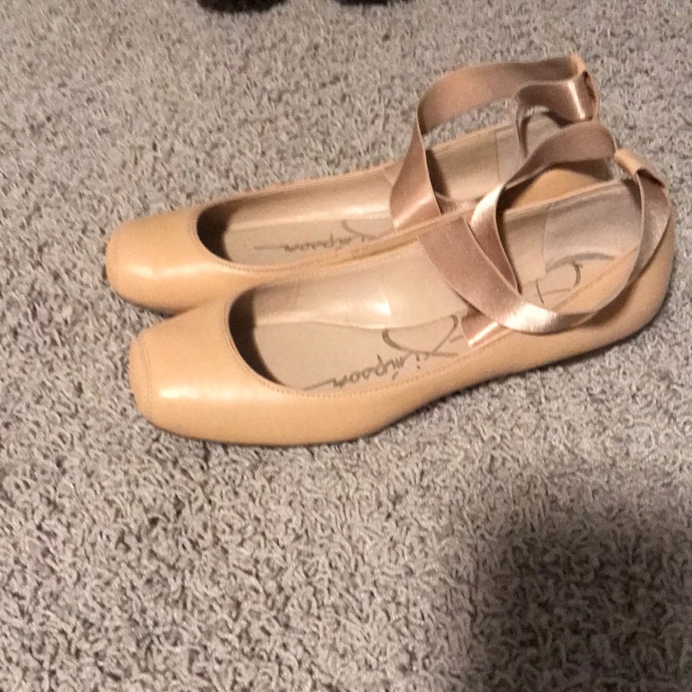 Jessica Simpson ballet flipper flats